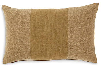 Dovinton Pillow (Set of 4)